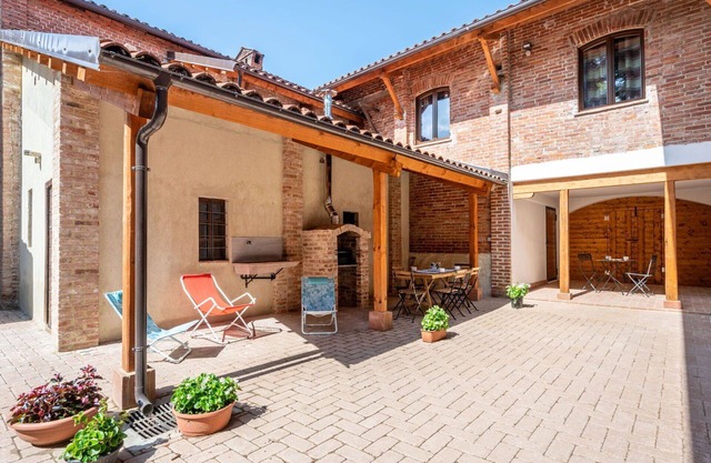 Beautiful apartment for 3 guests with WIFI, TV, patio and pets allowed
