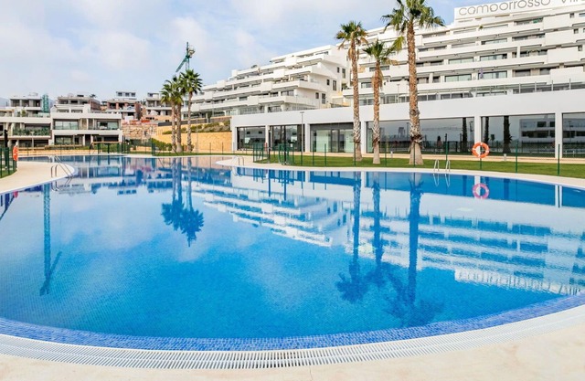 Beautiful apartment for 4 guests with WIFI, A/C, pool, TV, patio, panoramic view and parking