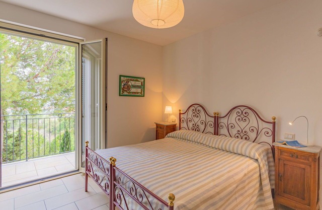 Beautiful apartment for 6 guests with WIFI, TV, terrace, pets allowed and panoramic view