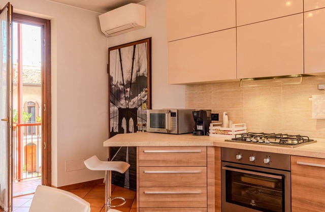 Beautiful apartment for 4 people with WIFI, A/C, TV and balcony