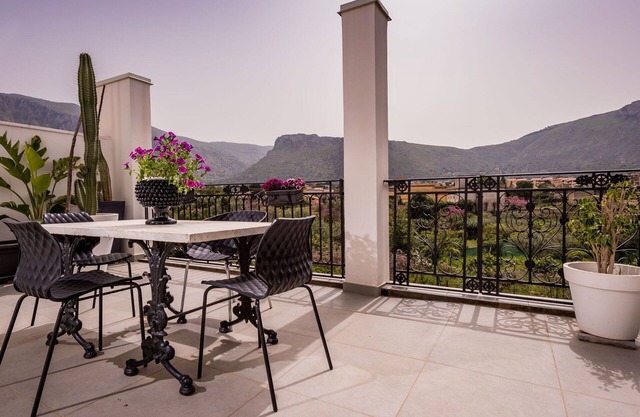 Beautiful apartment for 4 guests with WIFI, A/C, TV and terrace