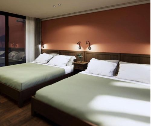 Beautiful Apartment with Van Mieu view- Free Laudry in Center