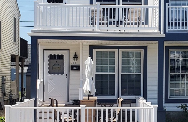 Beautiful Beach Block House!