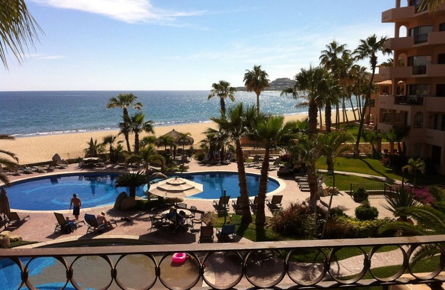 Beautiful Beachfront Condo in Luxurious El Zalate Los Cabos - Ocean Views
