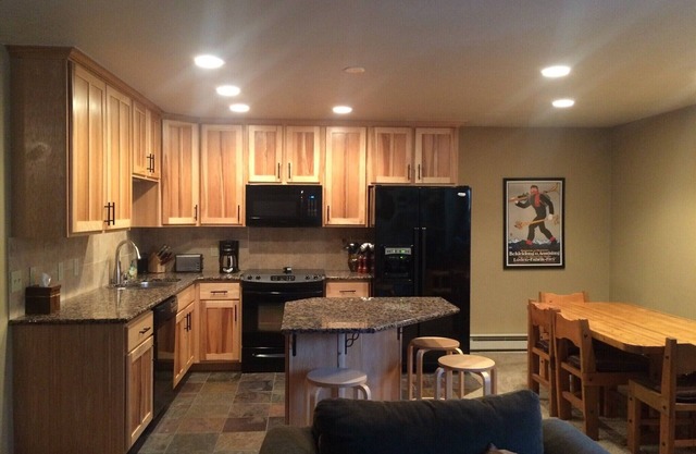 Beautiful Breckenridge Condo In Town & Across From Gondola. Walk Everywhere!