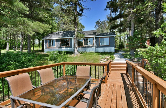 Beautiful Cabin on Long Lake. Fishing, Boating, ATV, snowmobile, and ski trails.