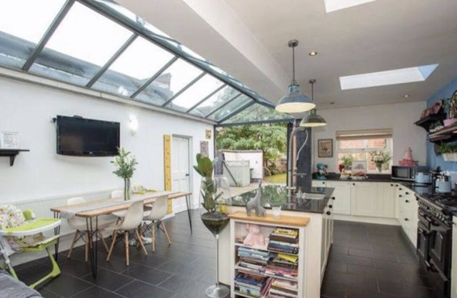 Beautiful, Character property in a fantastic central location