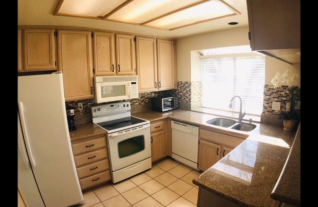 Beautiful condo in Aliso Viejo