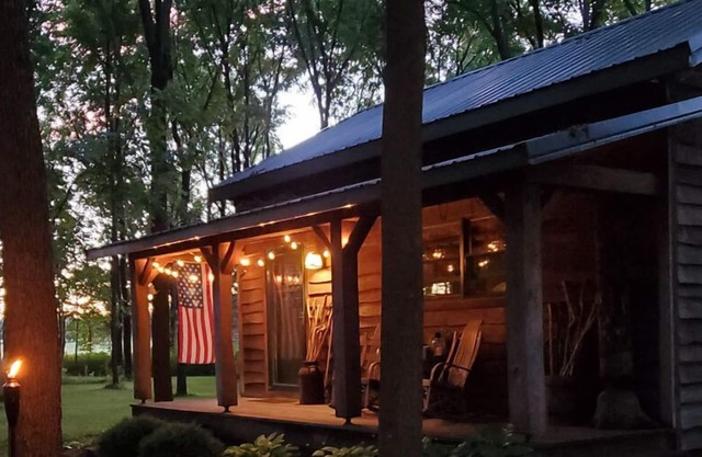 Beautiful Cozy Cabin in the Country