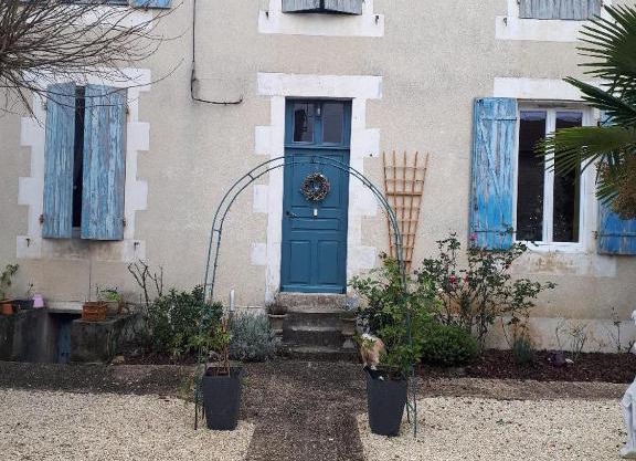 Beautiful Four Poster Double Room with en-suite, Nouvelle Aquitaine, France