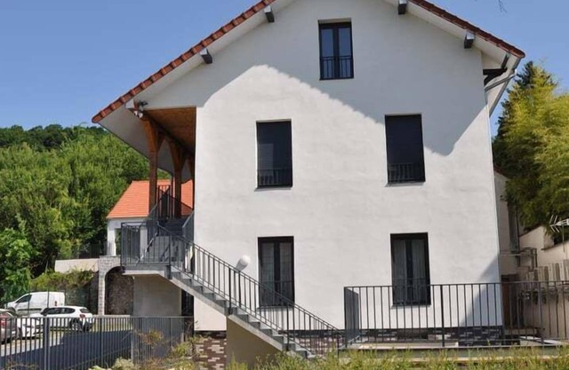 Beautiful F3 110, La Ferté-sous-Jouarre