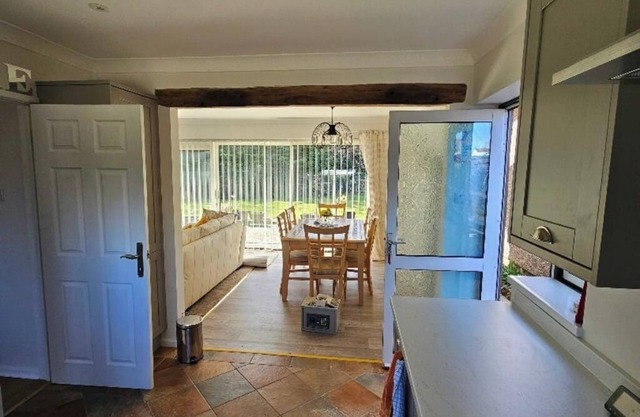 Beautiful fully renovated 3-bedroom bungalow in Cwmbran, set in its own grounds.