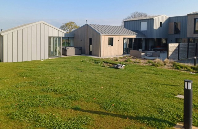 Beautiful guest room with jacuzzi and view of the countryside