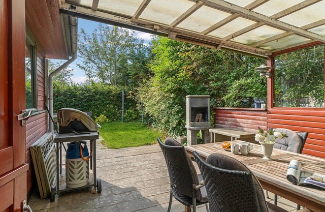 Beautiful home in Struer with kitchen