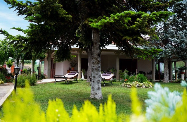 Beautiful apartment in villa for 2 people with A/C, WIFI, TV and patio