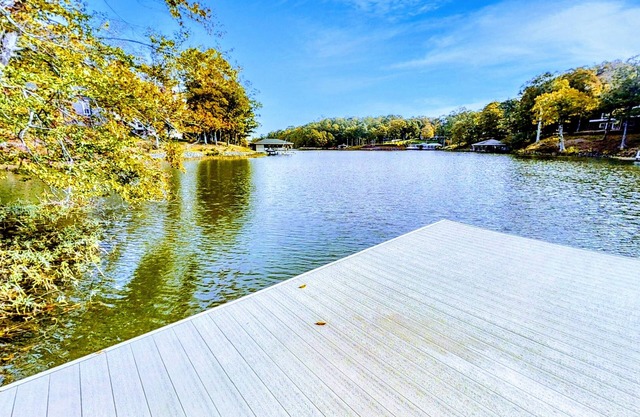 Beautiful Lakefront Lake Anna Views, Dock, Firepit
