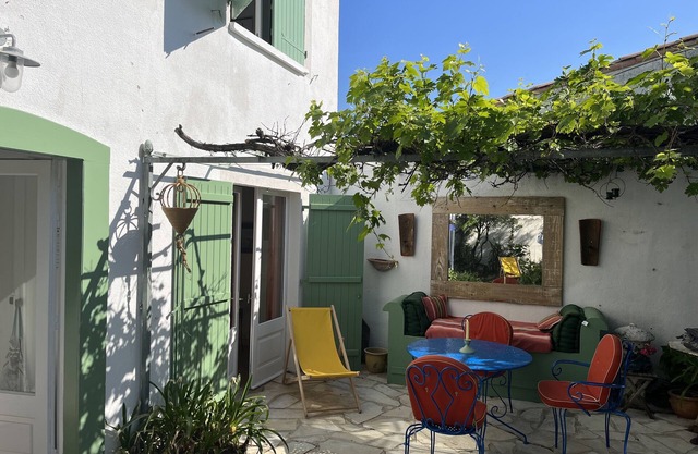 Beautiful large renovated Villa Garden center les Portes en Ré