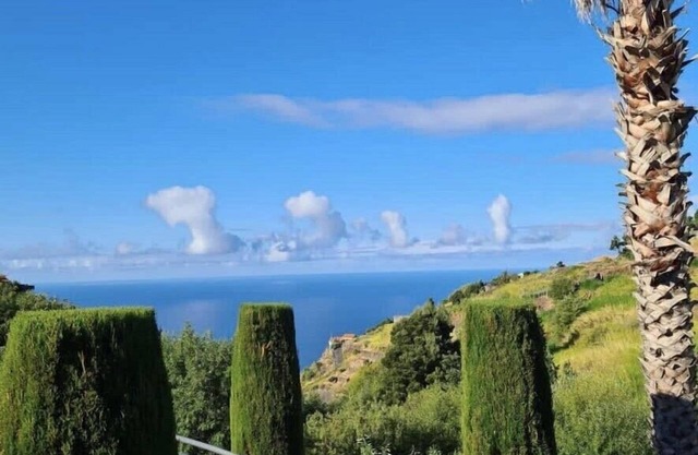 Beautiful large property with private pool