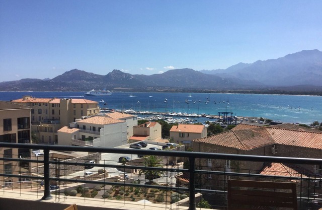 BEAUTIFUL LUXURY APARTMENT/EXCEPTIONAL VIEW/FULL CENTER/PARKING/WIFI