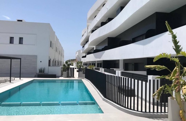 Beautiful, modern villa with Pool and see vieuw