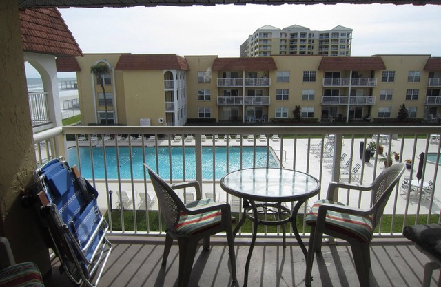 BEAUTIFUL OCEAN VIEW, 2 BEDROOM CONDO. UNBELIEVABLE DISCOUNT. ENJOY OFF SEASON.