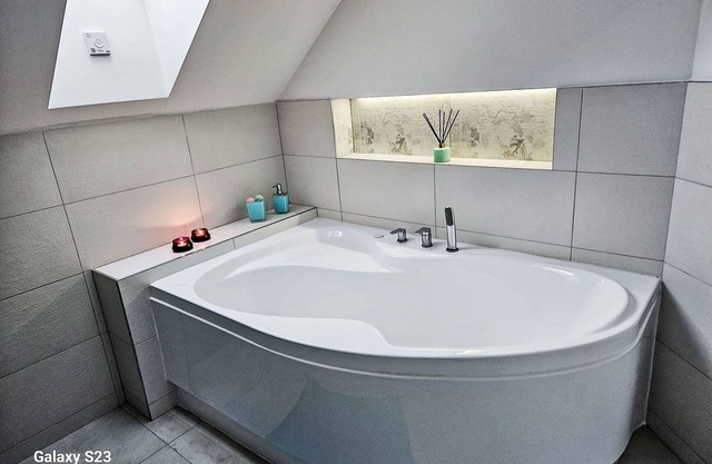 Beautiful private villa for 4 people with WIFI, TV, patio and pets allowed