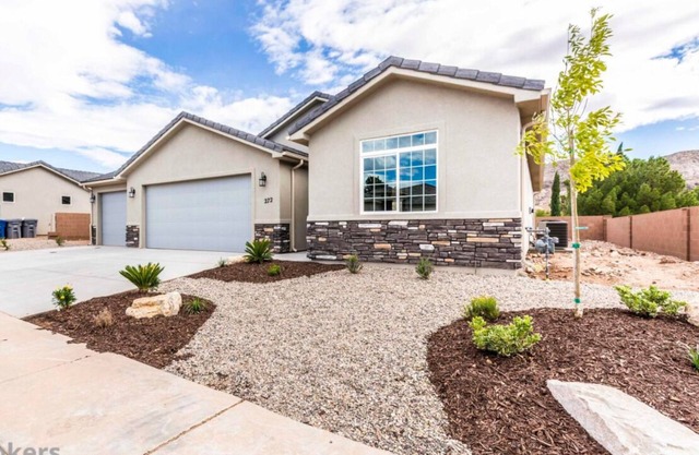 Beautiful Peaceful Three Bedroom Home with Views