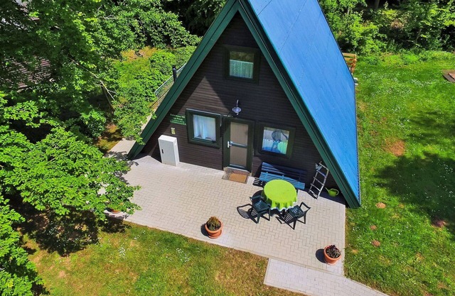 Beautiful private villa for 5 guests with WIFI, TV and patio