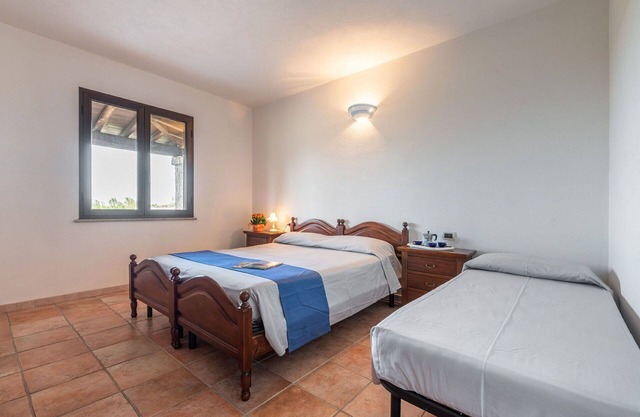 Beautiful private villa for 8 guests with TV and terrace