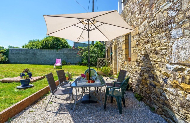 Beautiful private villa for 5 guests with WIFI, TV, terrace and pets allowed