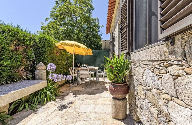 Beautiful private villa for 4 guests with WIFI, TV and terrace