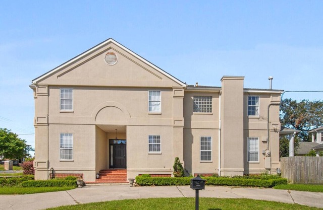 Beautiful Quiet Space in Residential New Orleans