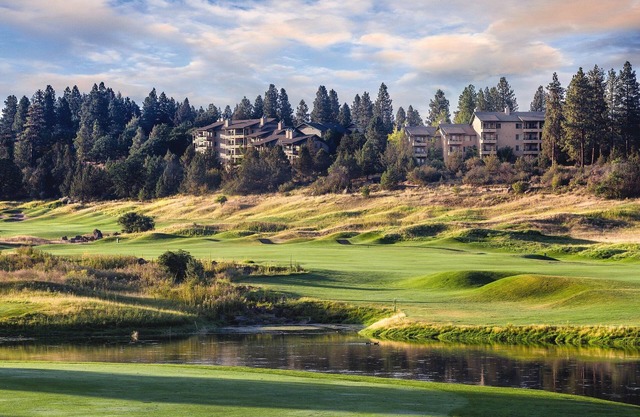 Beautiful resort in the heart of it all!