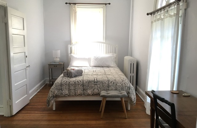 Beautiful Rittenhouse Square House 4 bedroom and 2 baths