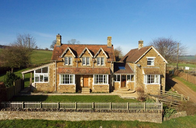 Beautiful rural North Cotswolds farmhouse - A real country escape