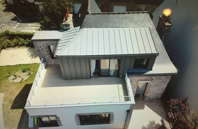 Beautiful seaside residence completely renovated