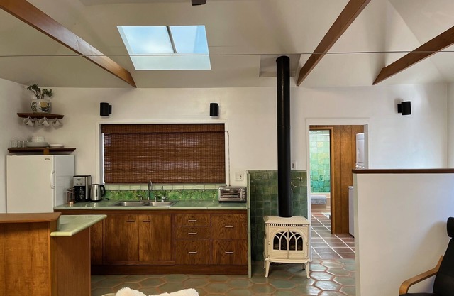 Beautiful Topanga Canyon Guesthouse