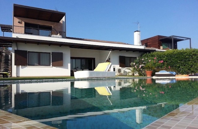 Beautiful Villa with Private Pool by Beahost
