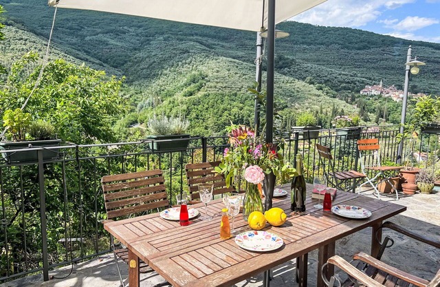 Beautiful villa for 6 people with terrace