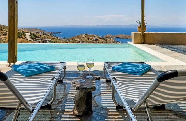 Beautiful villa in Kea island, 1st island under Athens, views Nicolas Golf