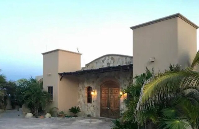 Beautiful Villa, Ocean front