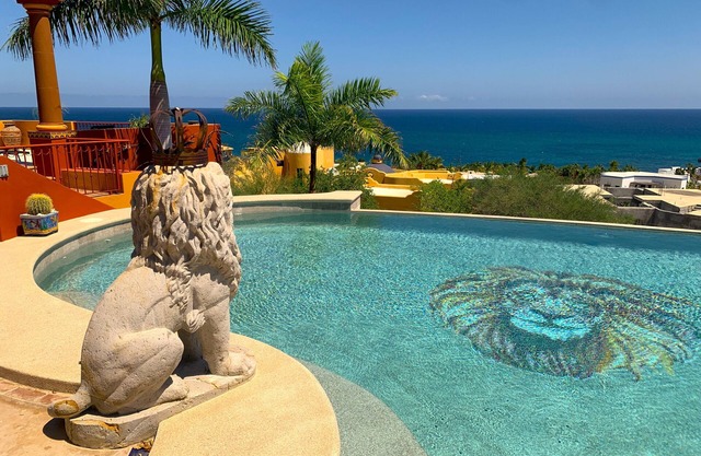 Beautiful Villa with breath taking views and pool.