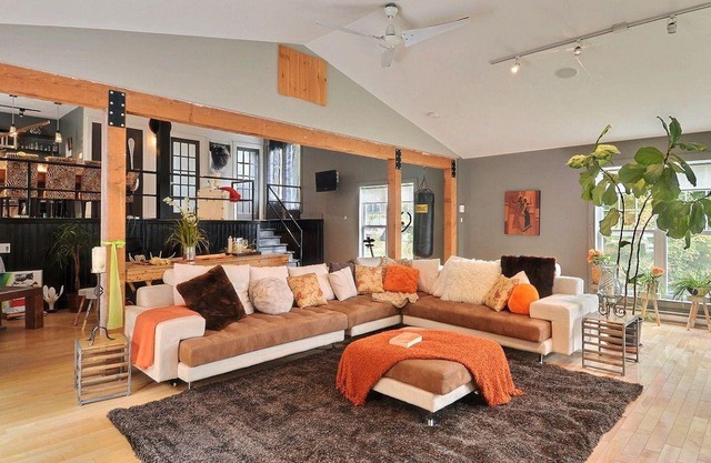 Beautiful Warm Chalet in Saint-Sauveur