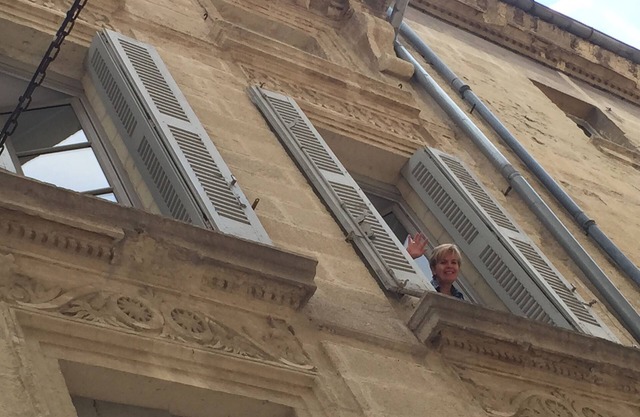 Beautifully Appointed Apartment metres away from the Place aux Herbes. Sleeps 2