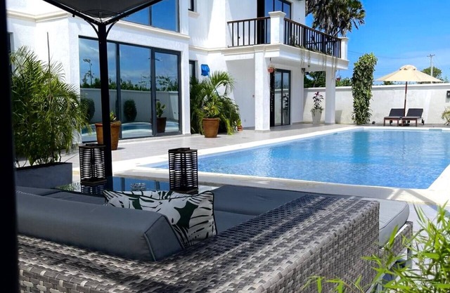 Beautifully set holiday apartment located in Diani Beach, Kenya