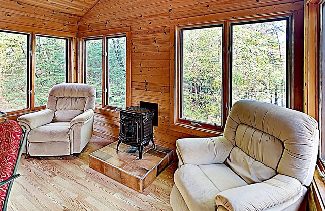 Beaver Bay Lodge On 2,500 Acre Nelson Lake Hayward, WI