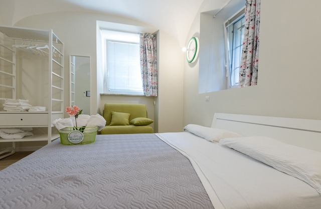 Bed&BikeRome Rooms