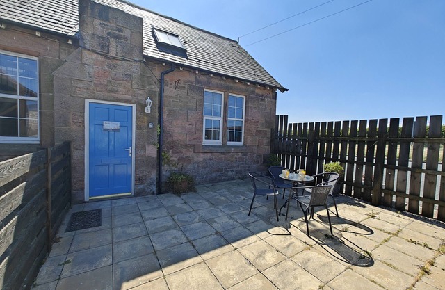Bede Cottage- Beal - One Bedroom House, Sleeps 3