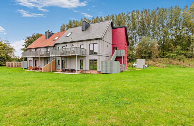 Beech View 4 - Three Bedroom Apartment, Sleeps 6