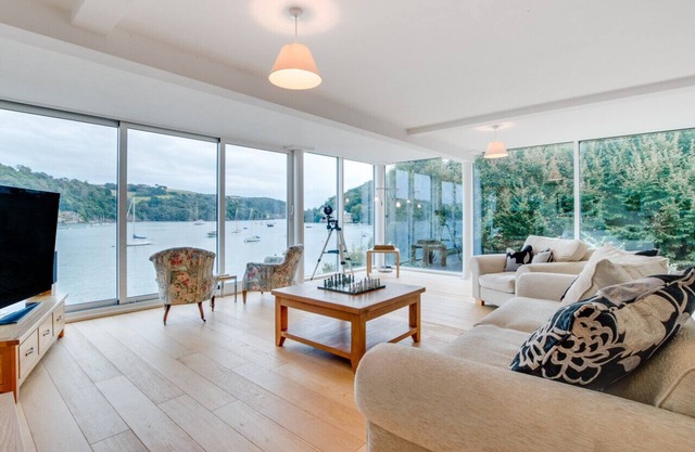 Beechcroft Cottage - Five Bedroom House, Sleeps 10